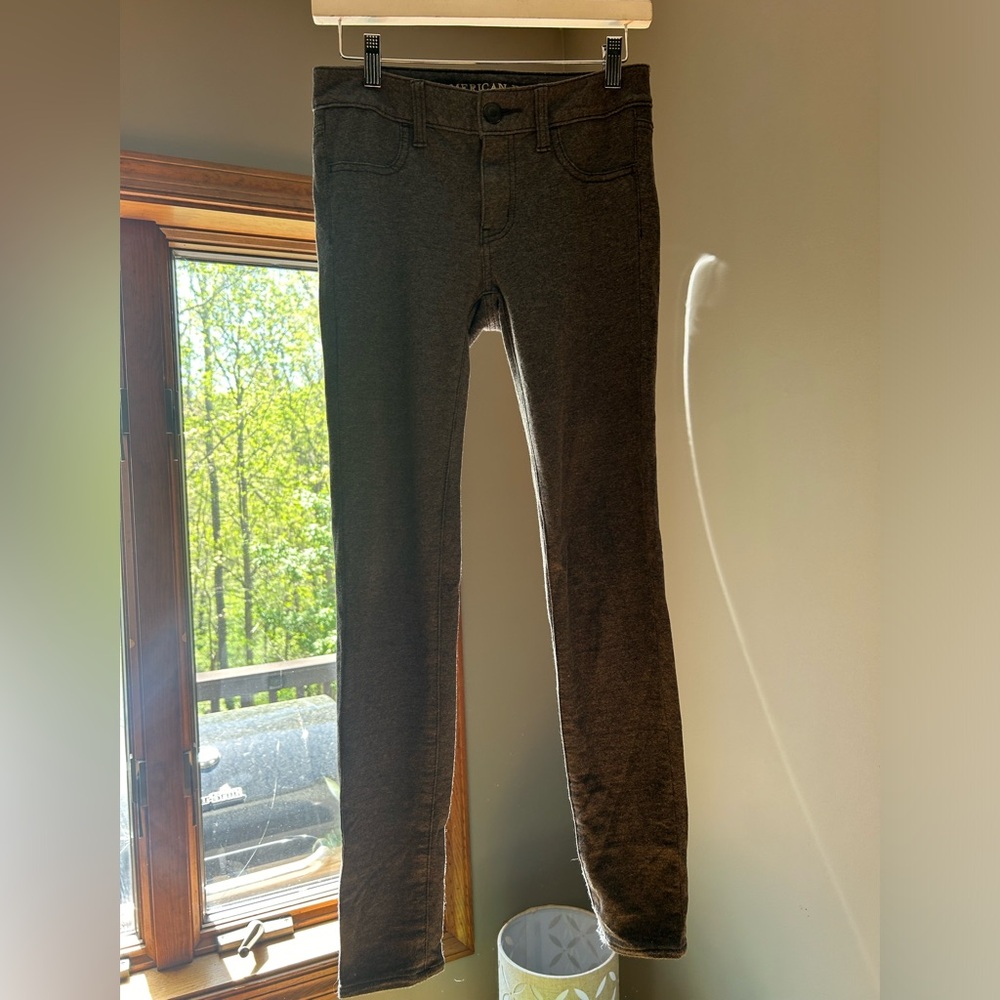 American Eagle super stretch jegging, size 2, grey